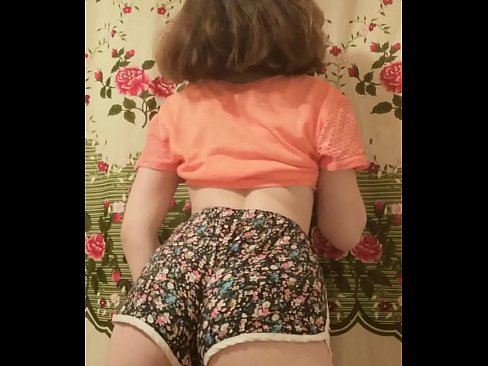 ❤️ سیکسی نوجوان بیب کیمرے پر اپنی شارٹس اتار رہی ہے۔ ❤❌  فحش میں ur.porno-flix.ru ﹏